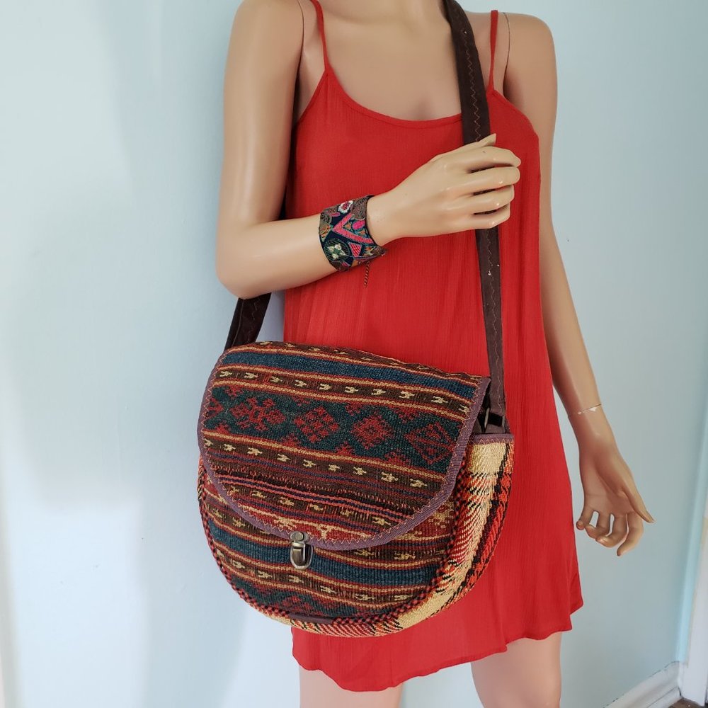 NWOT Persian Kilim bag, Beautiful Handmade Shoulder or crossbody bag. - Picture 6 of 14